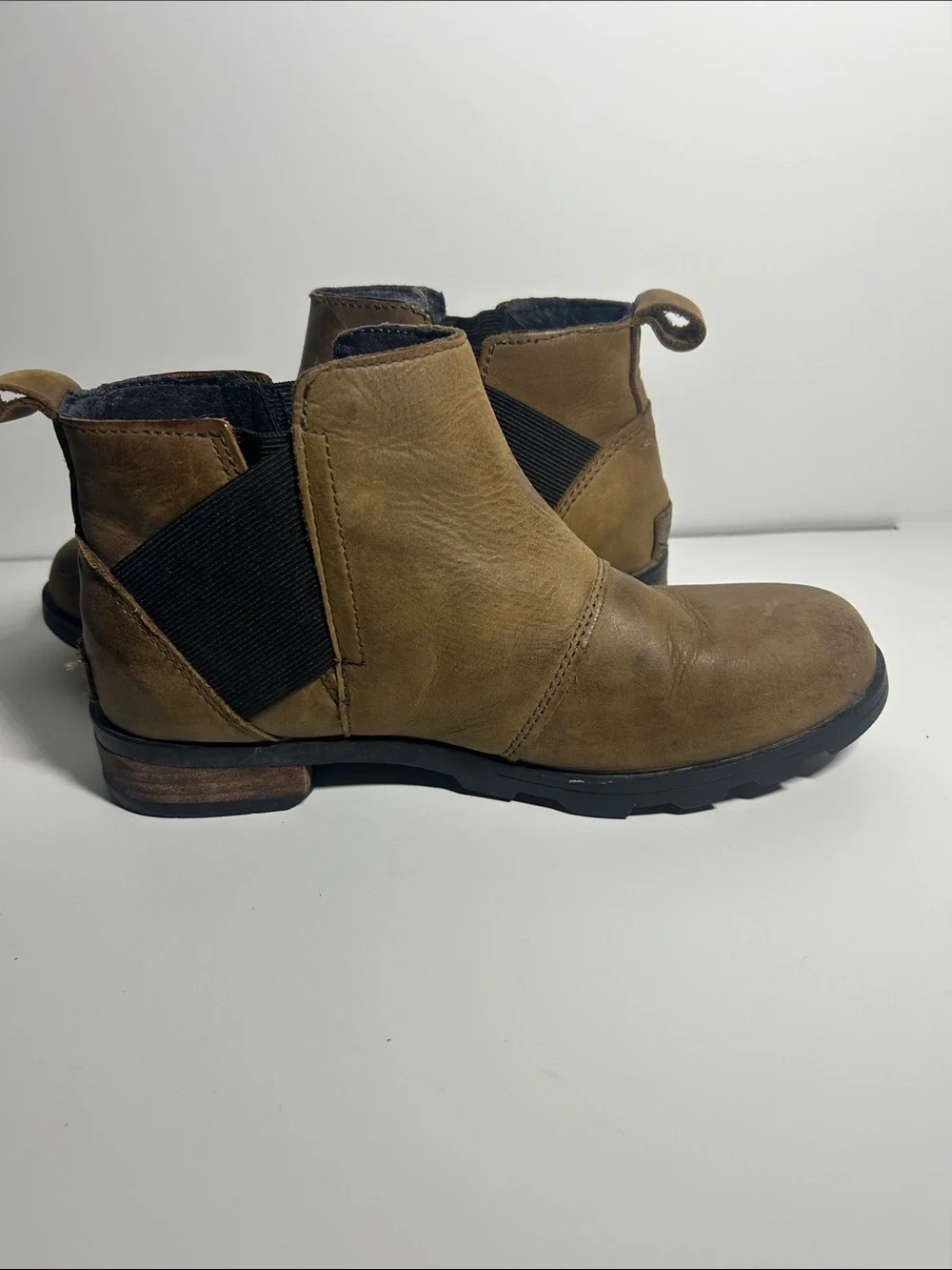 Sorel Emelie Chelsea boots